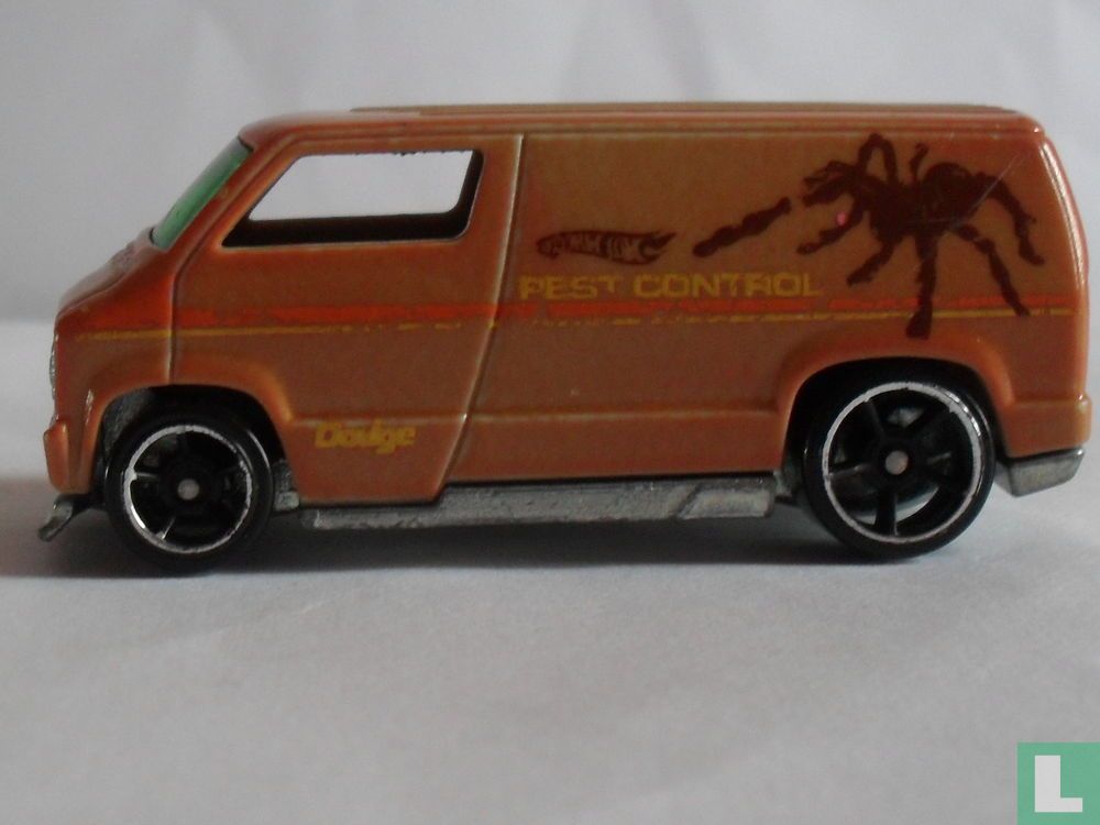 Dodge Custom Van 'Pest control'