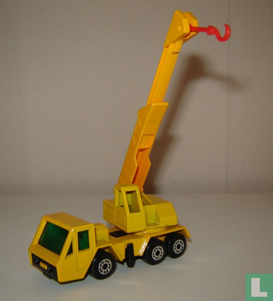 Crane Truck
