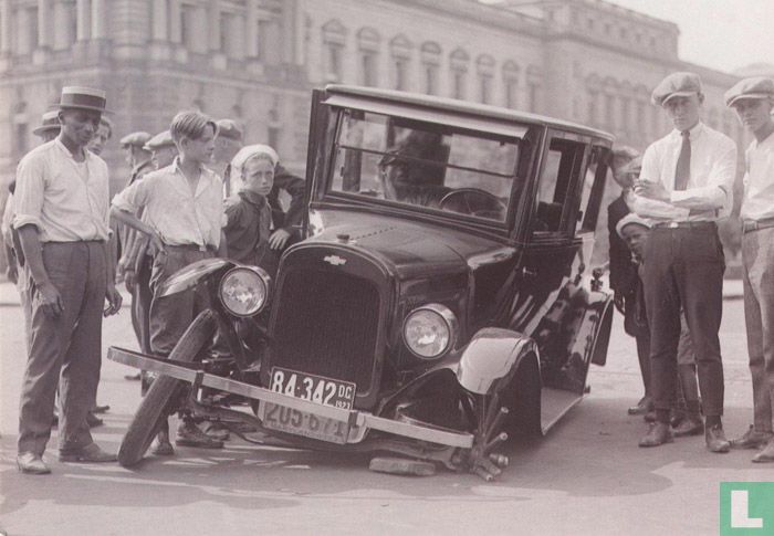 Auto wreck, USA, 1923