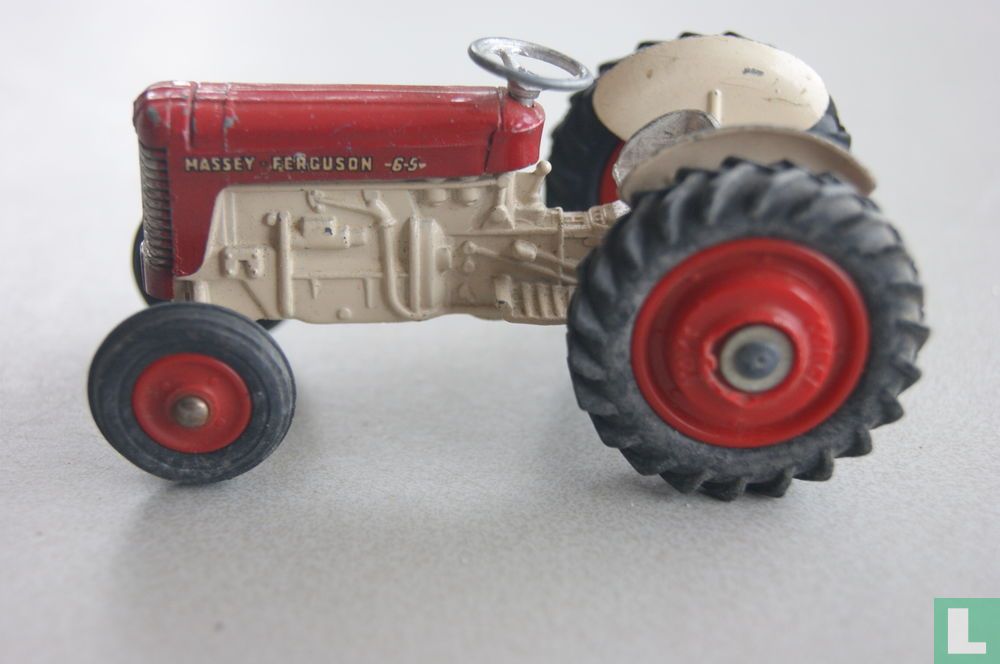 Massey Ferguson Tractor 65