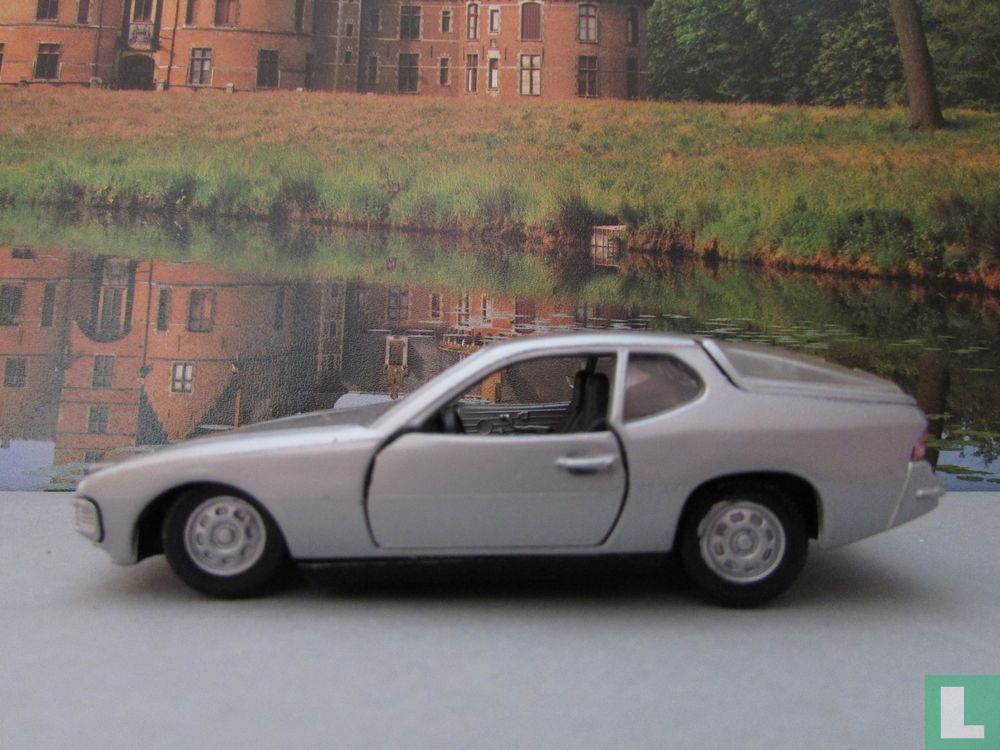 Porsche 924