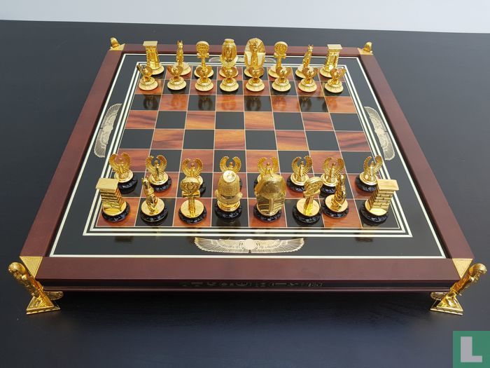 Franklin Mint Toetanchamon Chess Set