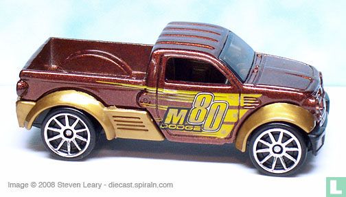 Dodge M80