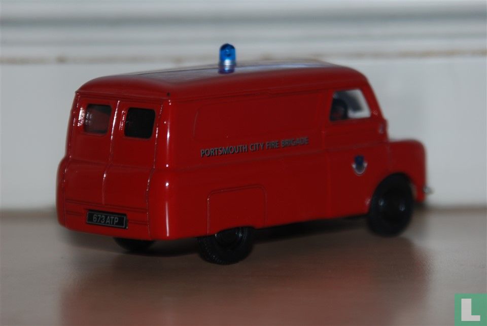 Bedford CA Utility Van 673ATP