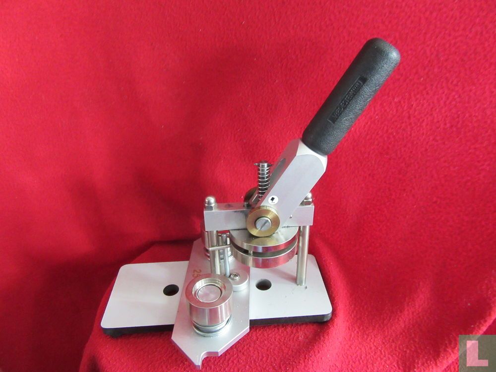 Buttonmachine 25 mm / 1 inch