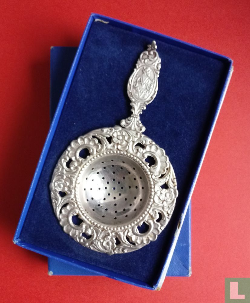 Tea strainer Avro