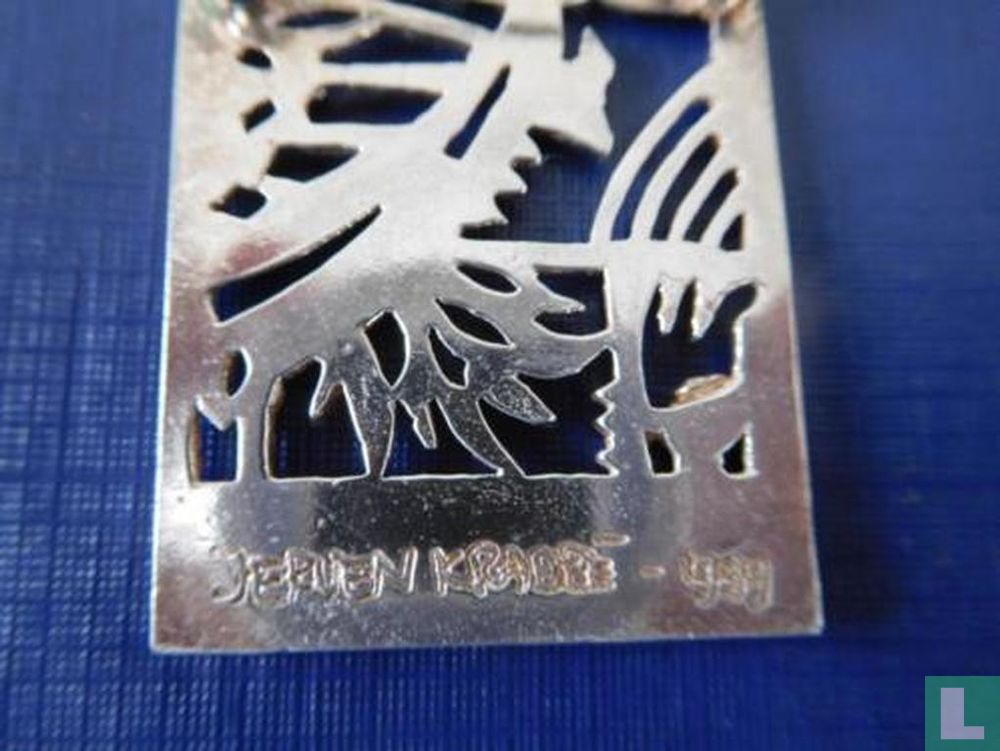 Broche