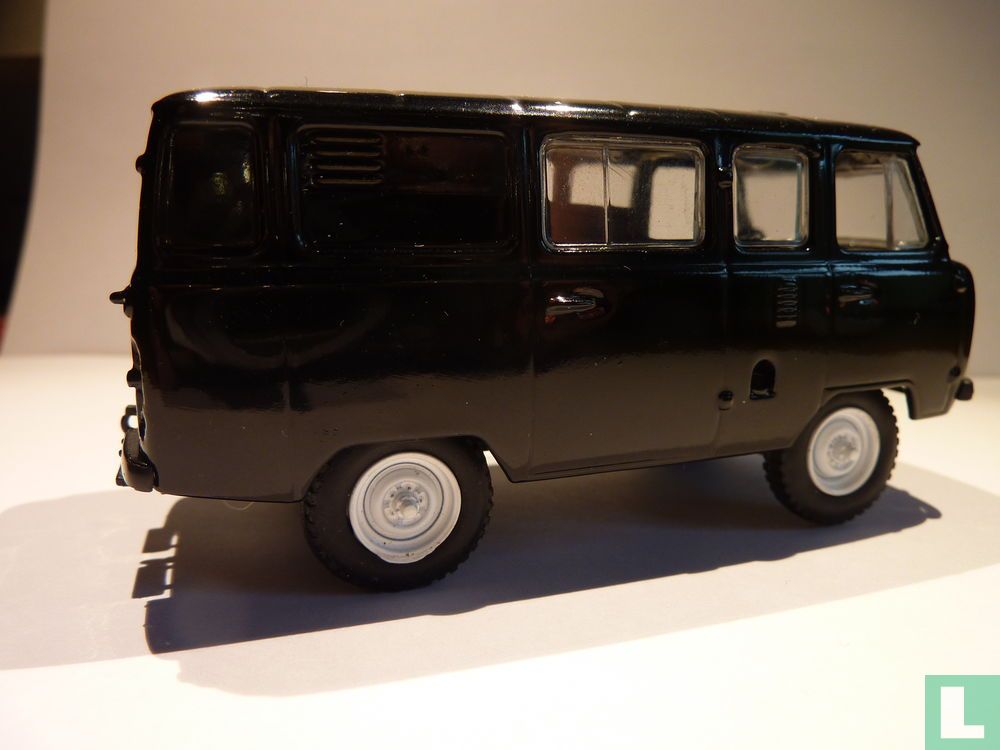 UAZ 3909 Hearse
