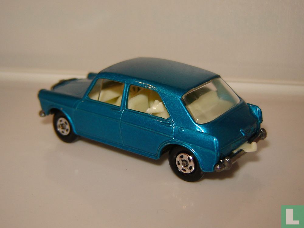 MG 1100