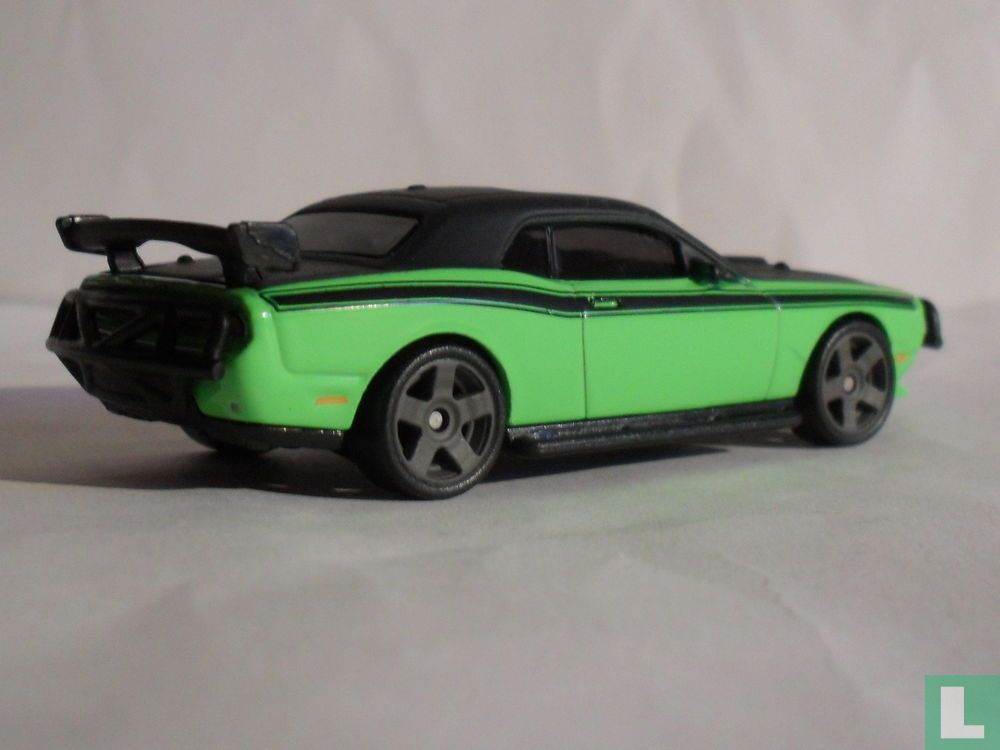 Dodge Challenger SRT8