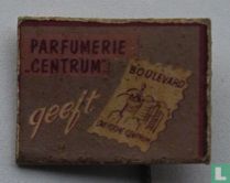 Parfumerie Centrum geeft Boulevard Overschie Centrum