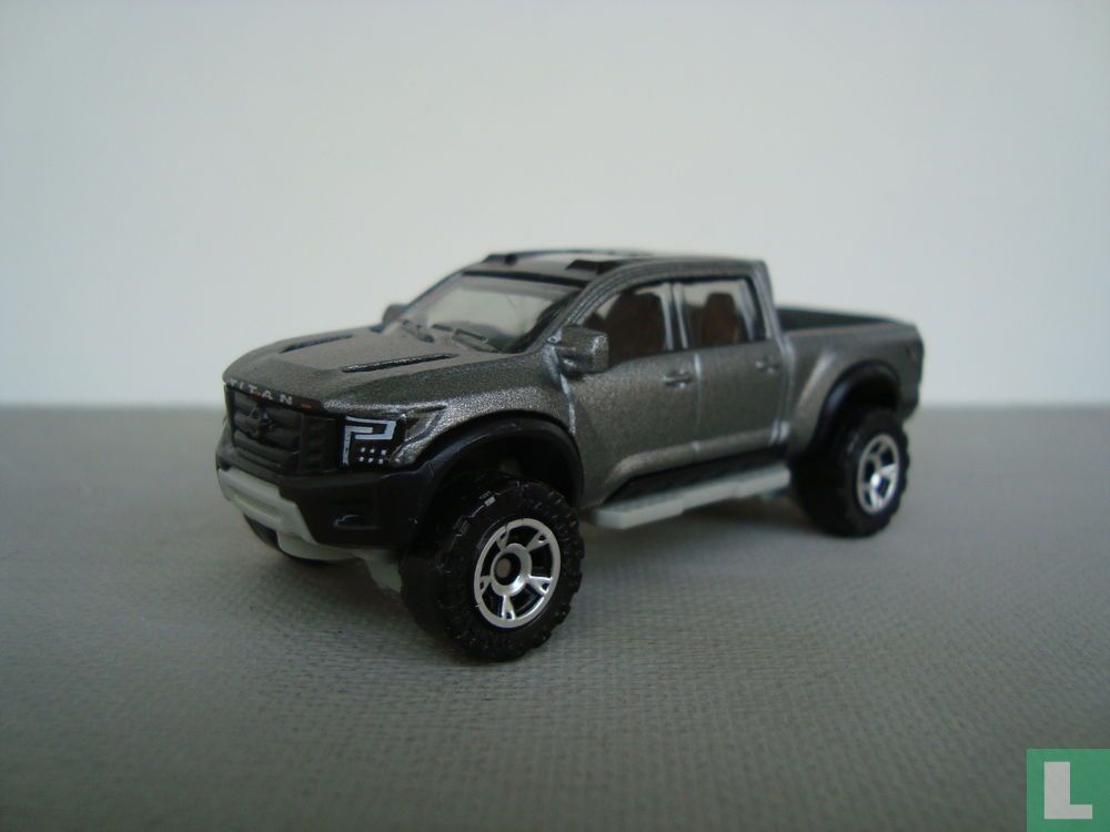 Nissan Titan