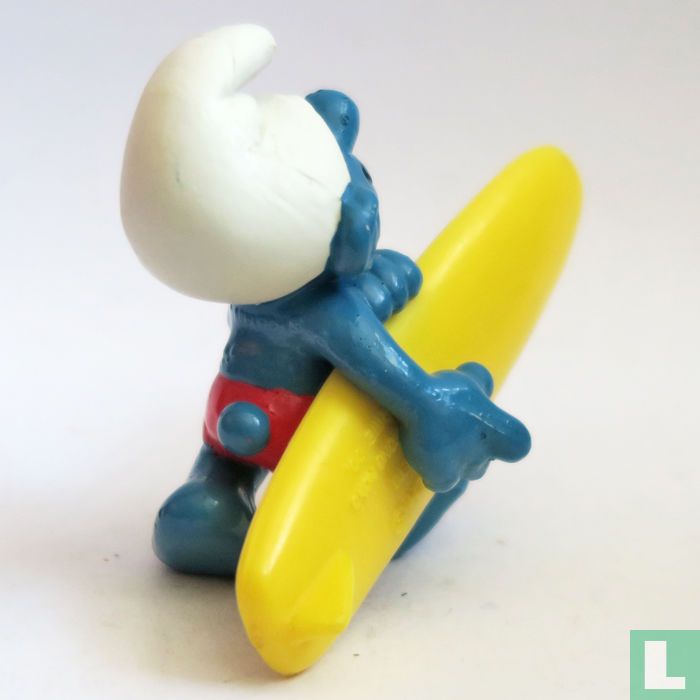 Schtroumpf surfeur