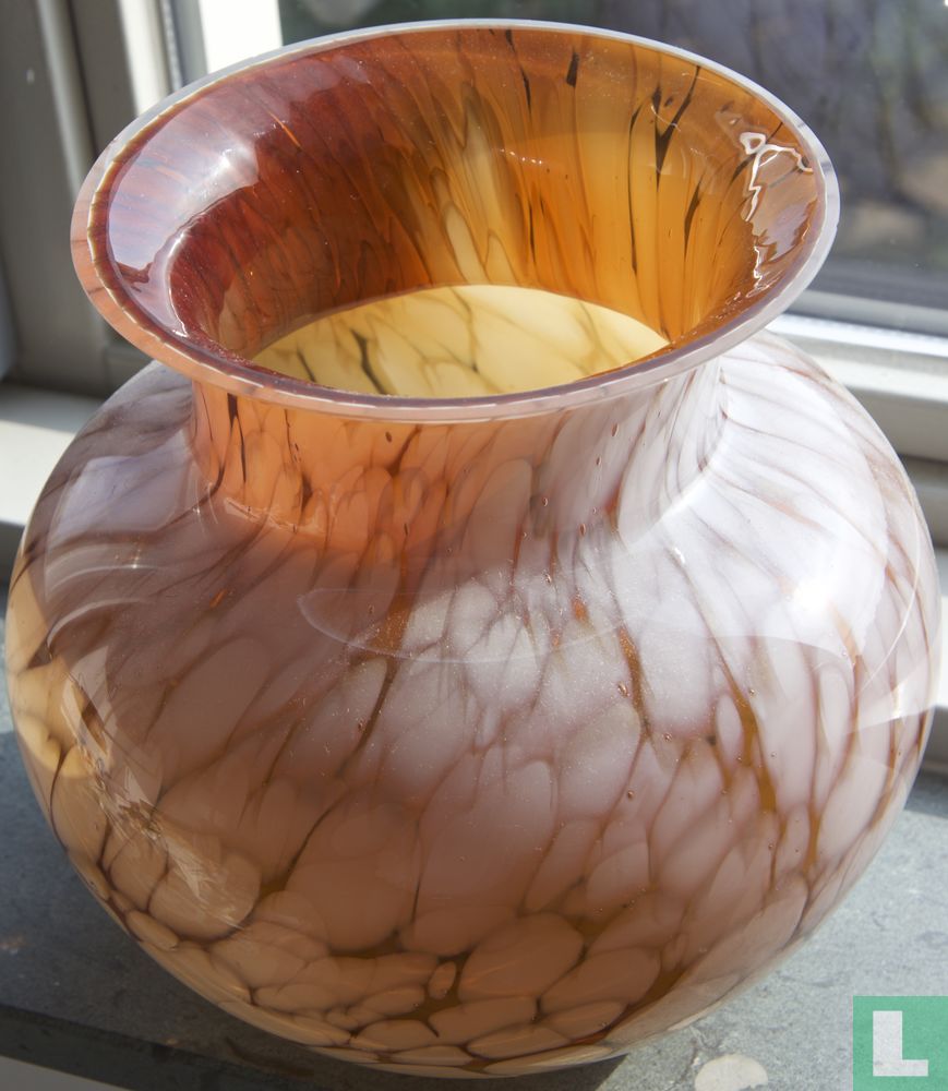Opal-Vase