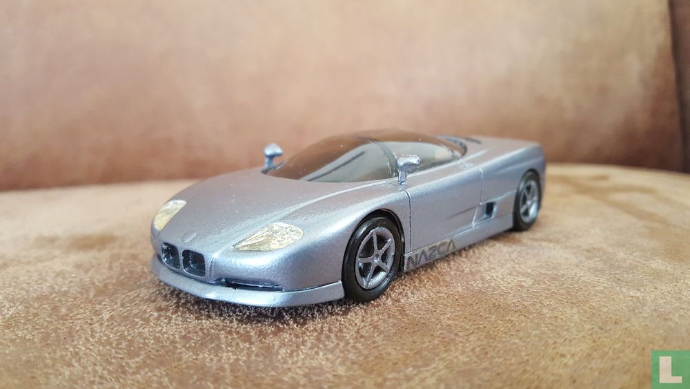 BMW Nazca M12
