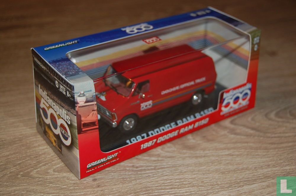 Dodge Ram B150