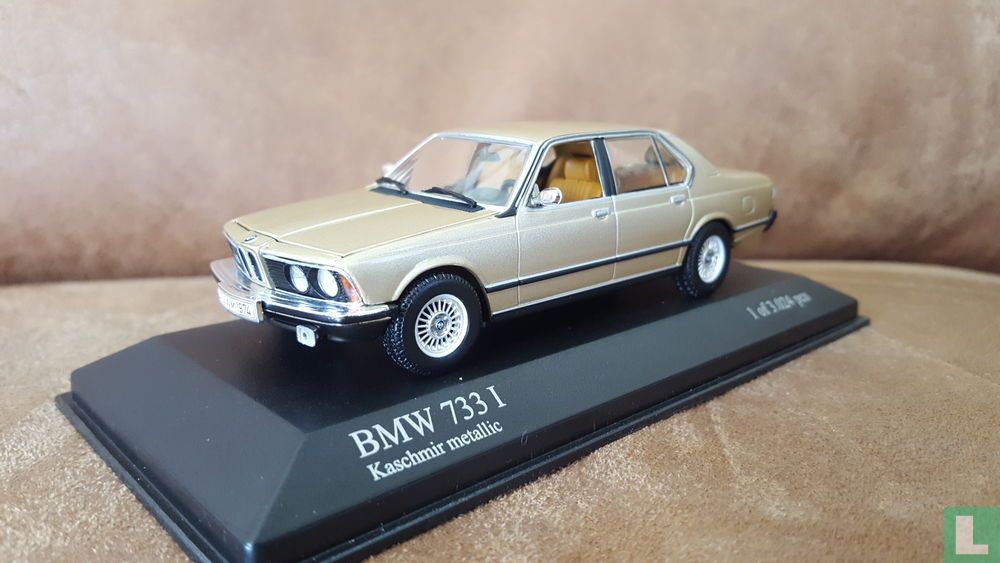 BMW 733i