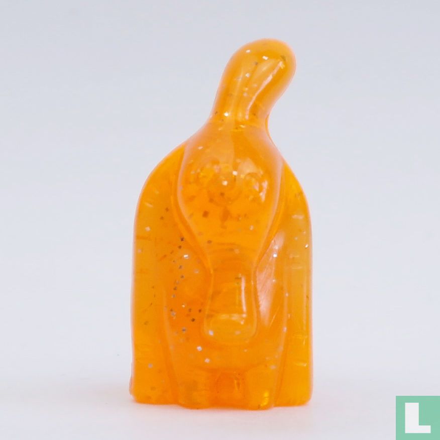 Moe [t] (orange)