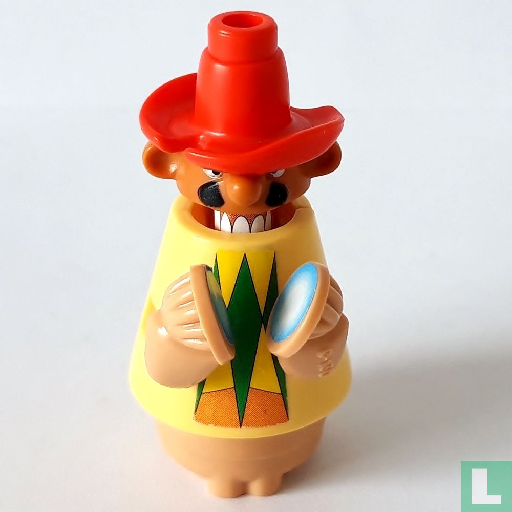 Ramon, red hat nr 4
