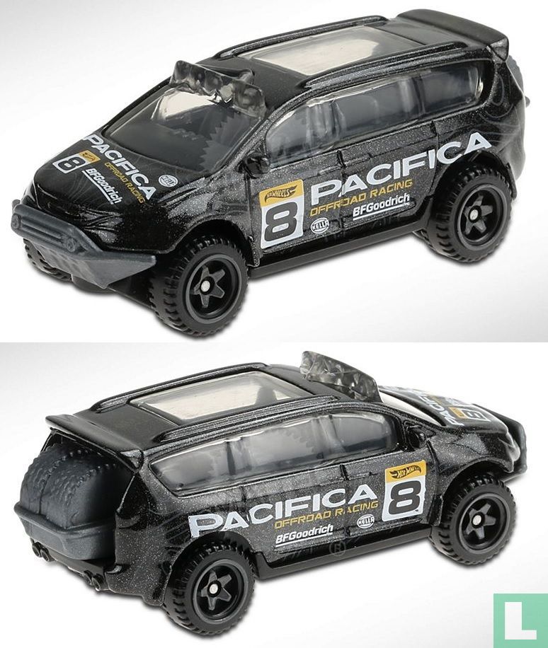 Chrysler Pacifica #8