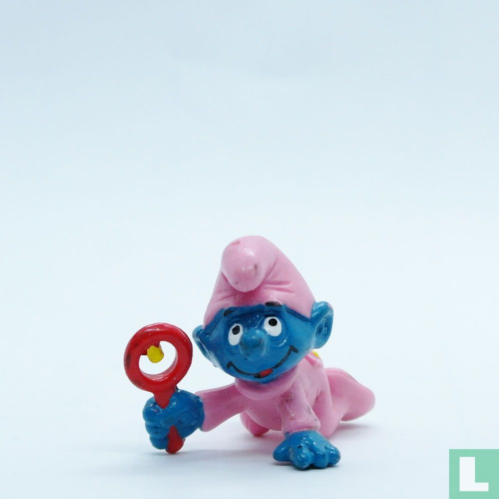 Bébé Schtroumpf avec hochet