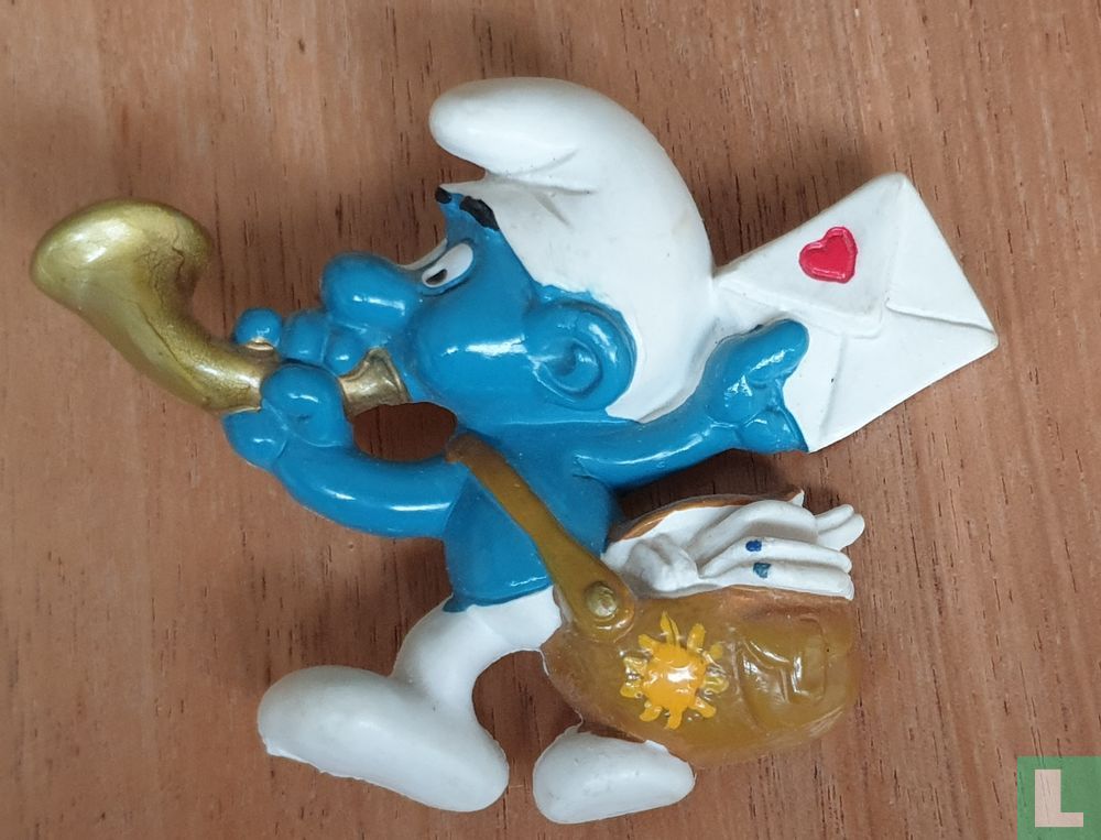 Postman Smurf