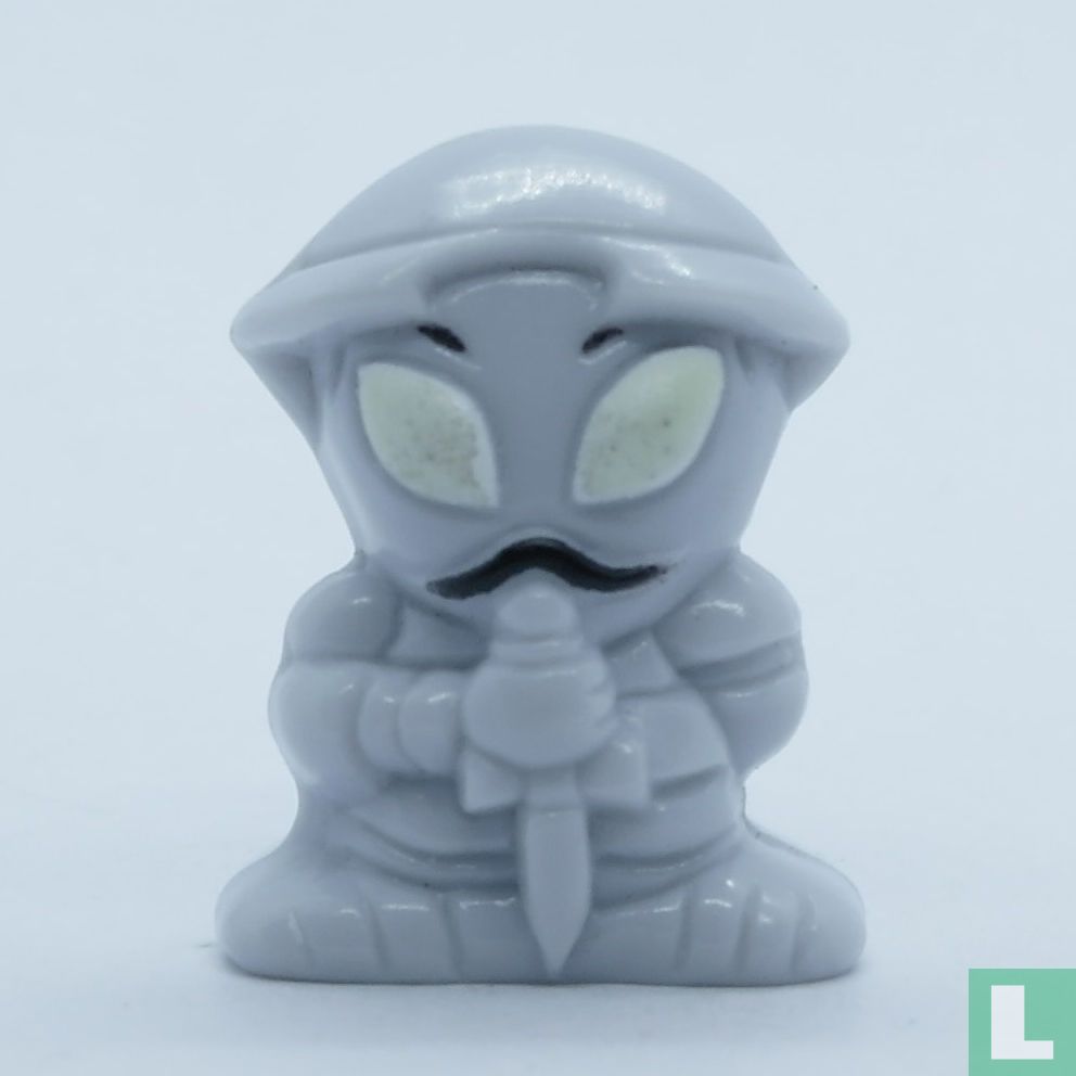 Knight [p] (gray)
