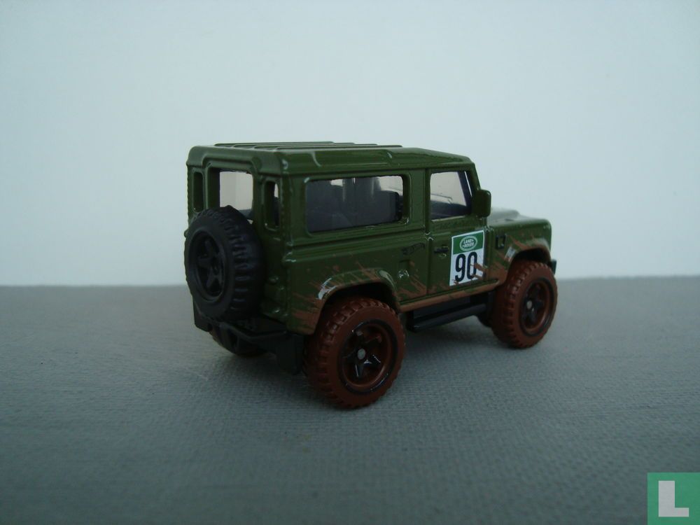 Land Rover Defender 90