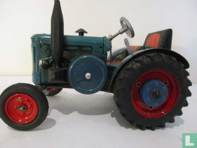Tractor