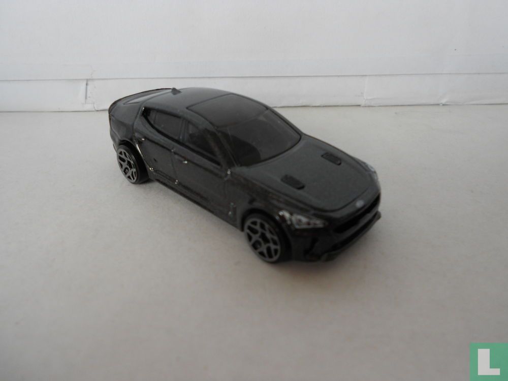 Kia Stinger GT  