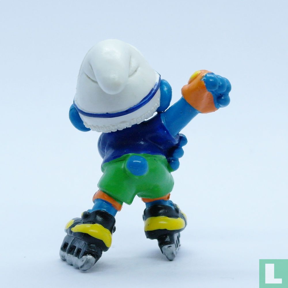 Inline Skaing Smurf