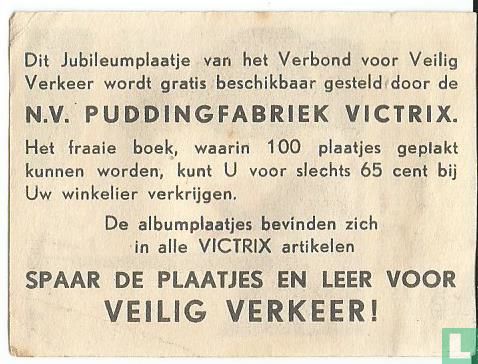 "Die lamp is stuk, meneer agent!" Noem Jurg met recht een flinke vent!