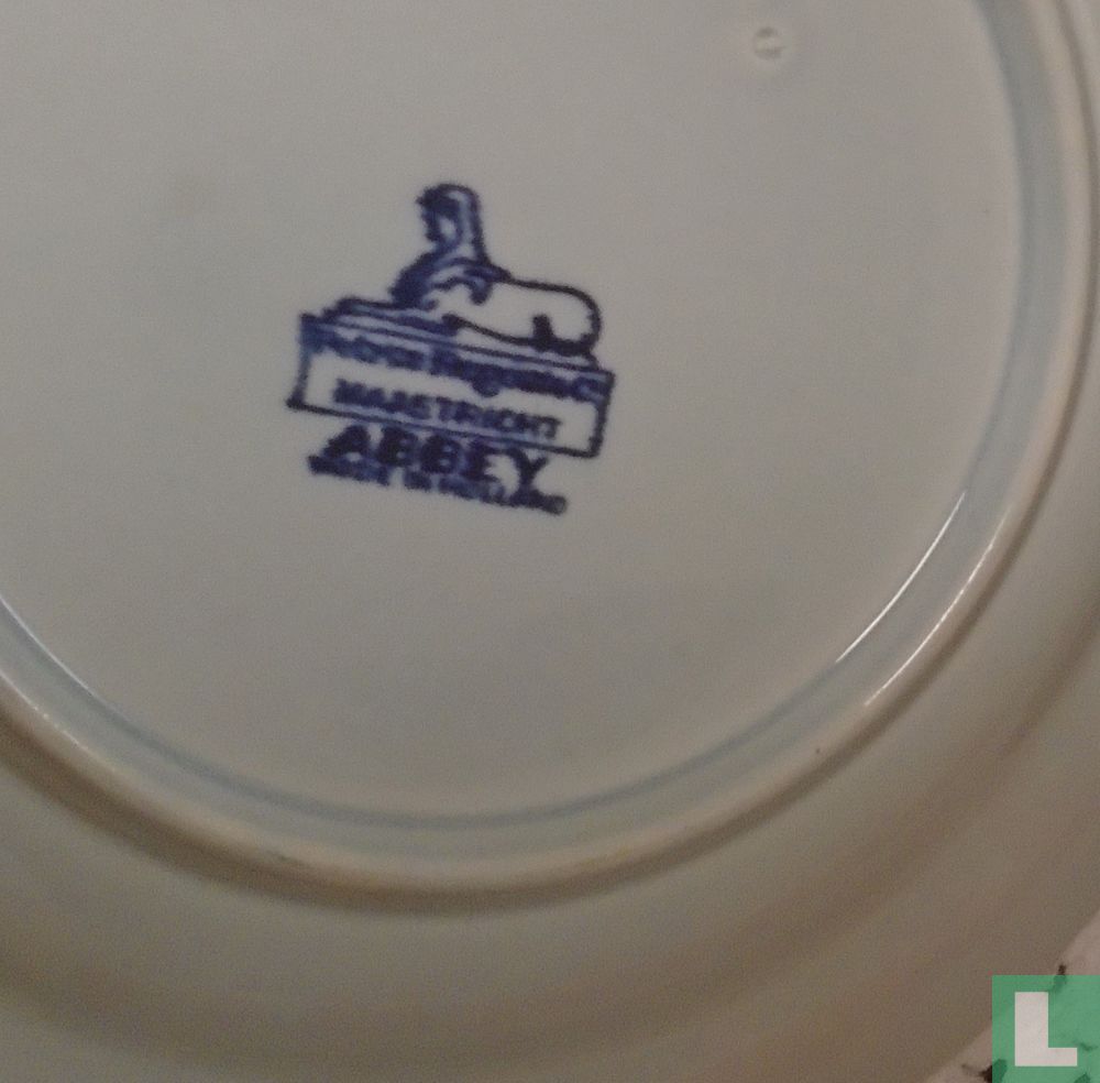 Dinner plate