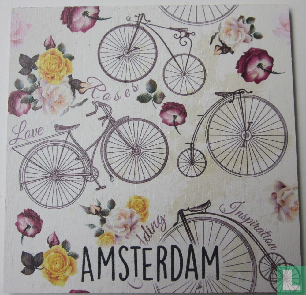 Amsterdam, multiple bikes