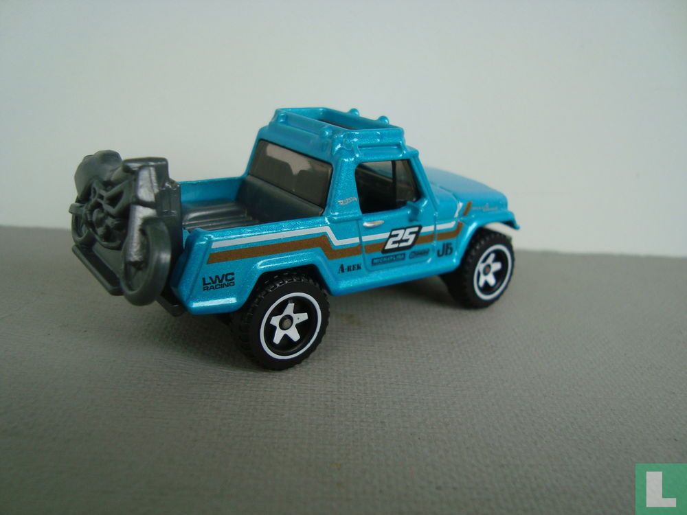 Jeepster Commando