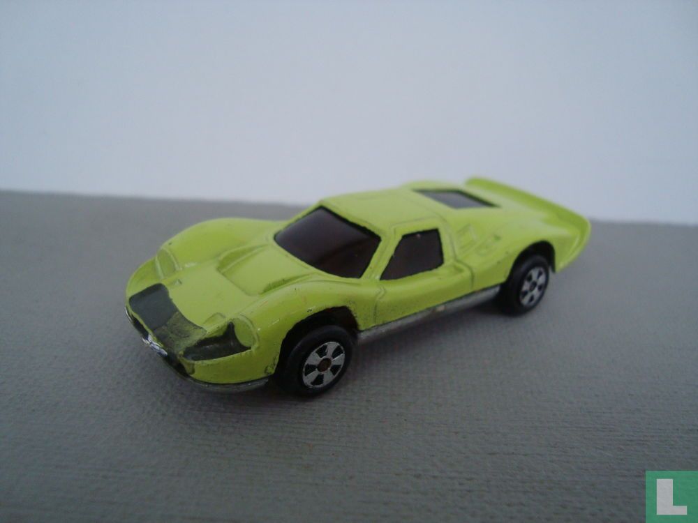 Ford GT40 Mk IV