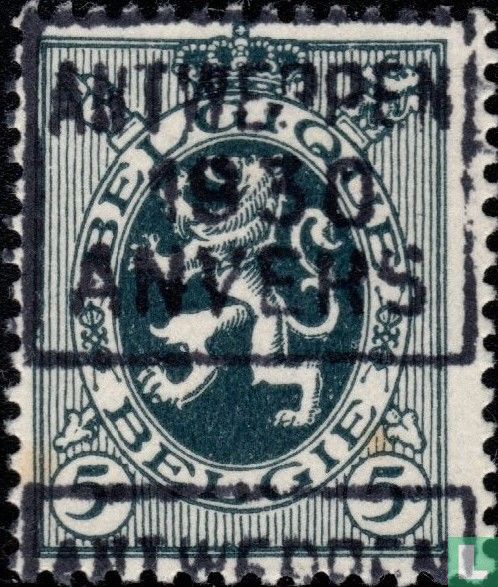 Heraldic lion