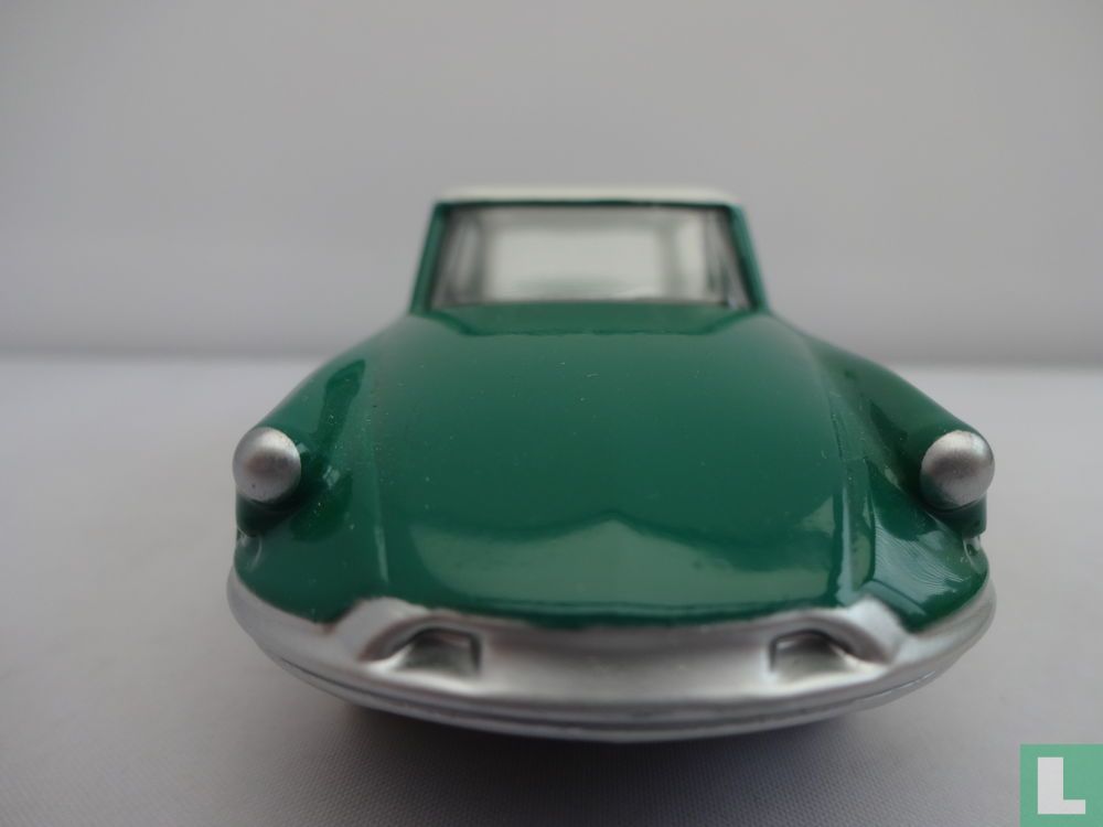 Citroën DS 19