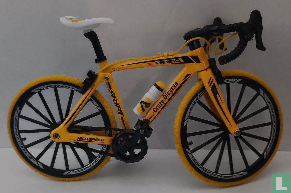 Gele racefiets