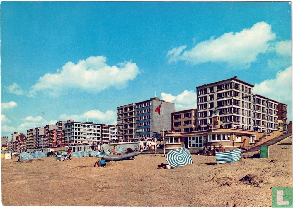 Strand en dijk