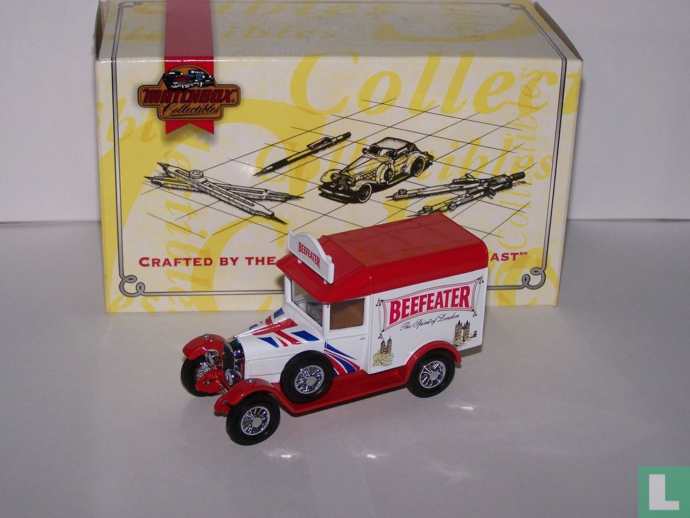 Morris Light Van 'Beefeater'