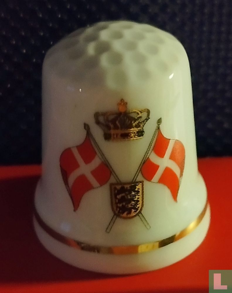 [2 vlaggen van Denemarken]