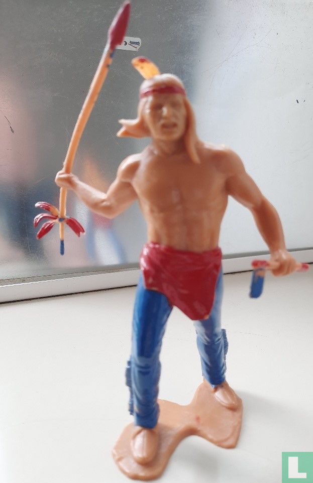 Indien avec lance et couteau