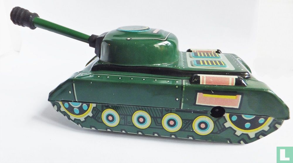 Wind up Tank