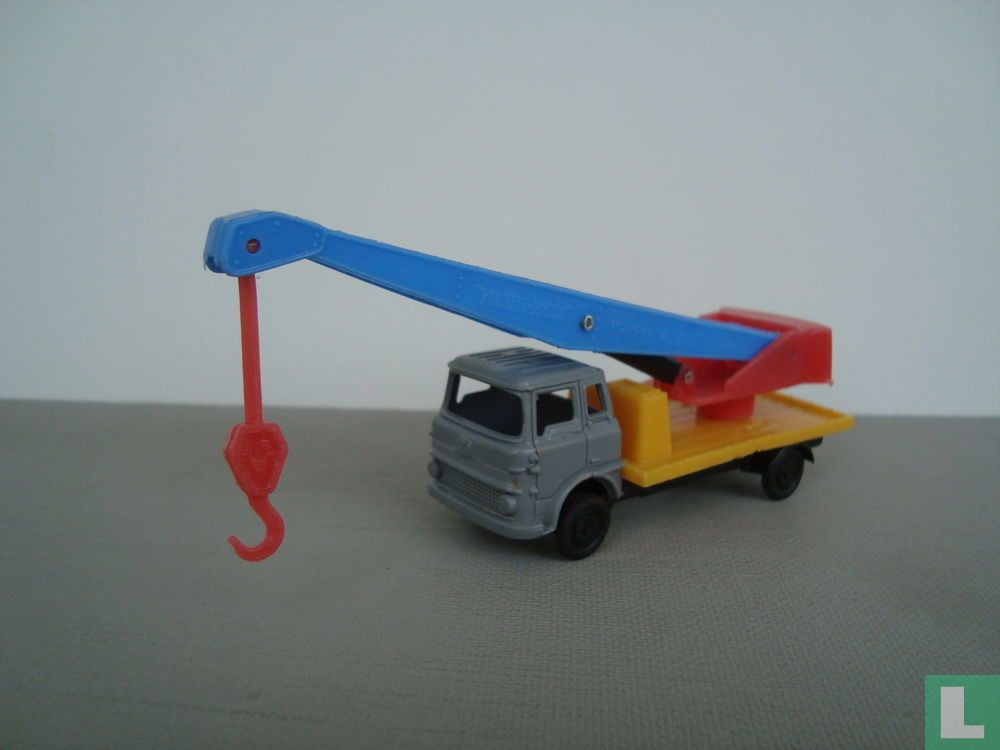 Bedford TK Crane
