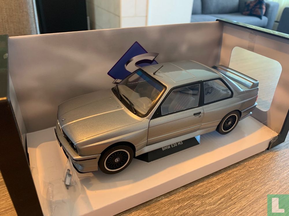 BMW M3 E30
