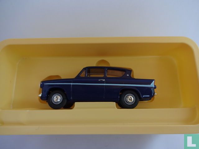Ford Anglia 105E