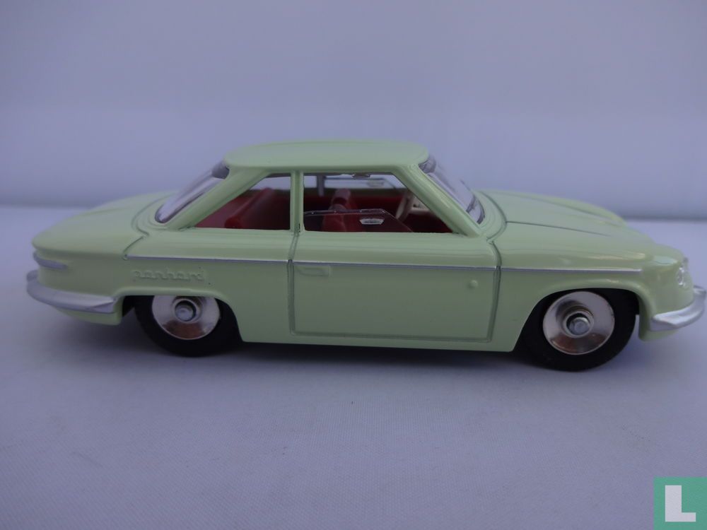 Panhard 24 C Coach