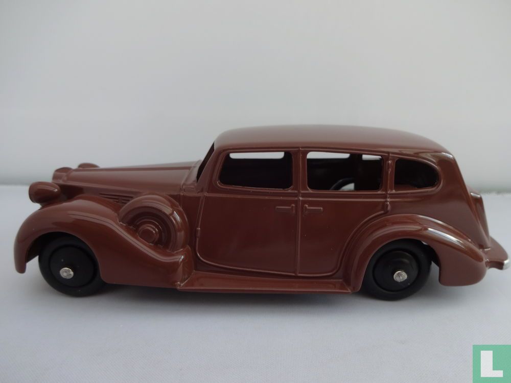 Packard Eight Sedan