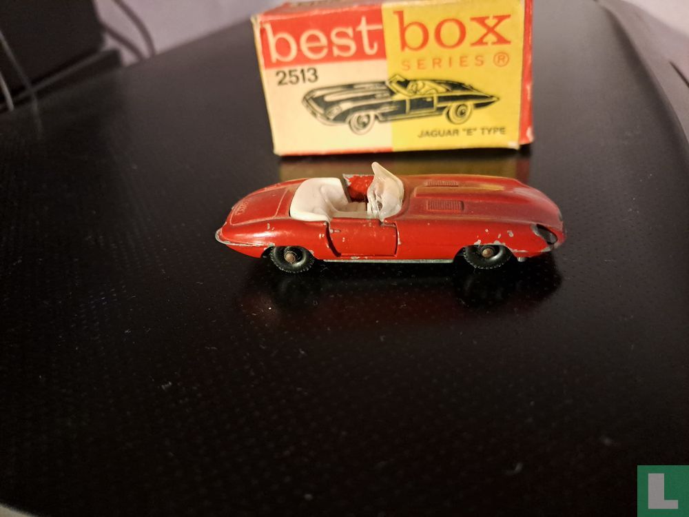 Jaguar E-type